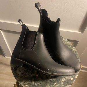 Target black rubber rain boots